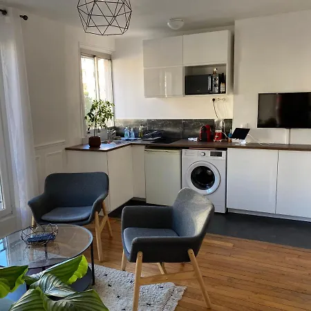 Apartment Buttes Chaumont *